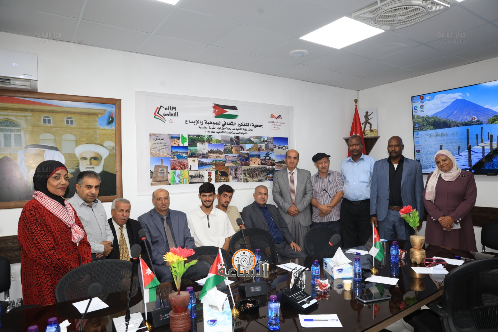 Madar Al-Saa Images 0.2508469752211723