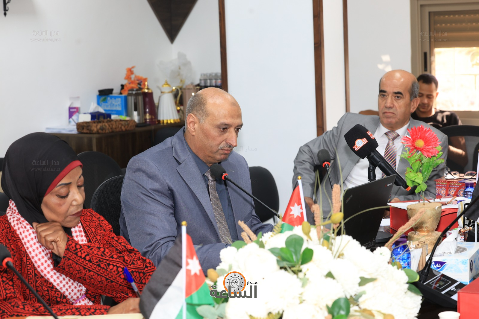 Madar Al-Saa Images 0.743626960428828