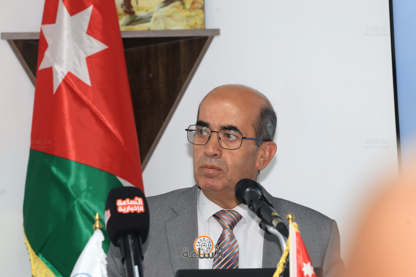 Madar Al-Saa Images 0.7377872224128326