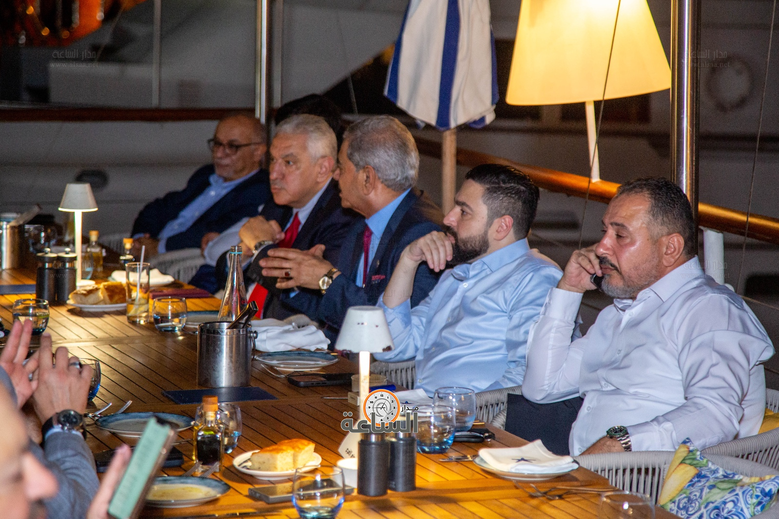 Madar Al-Saa Images 0.9840883940355915