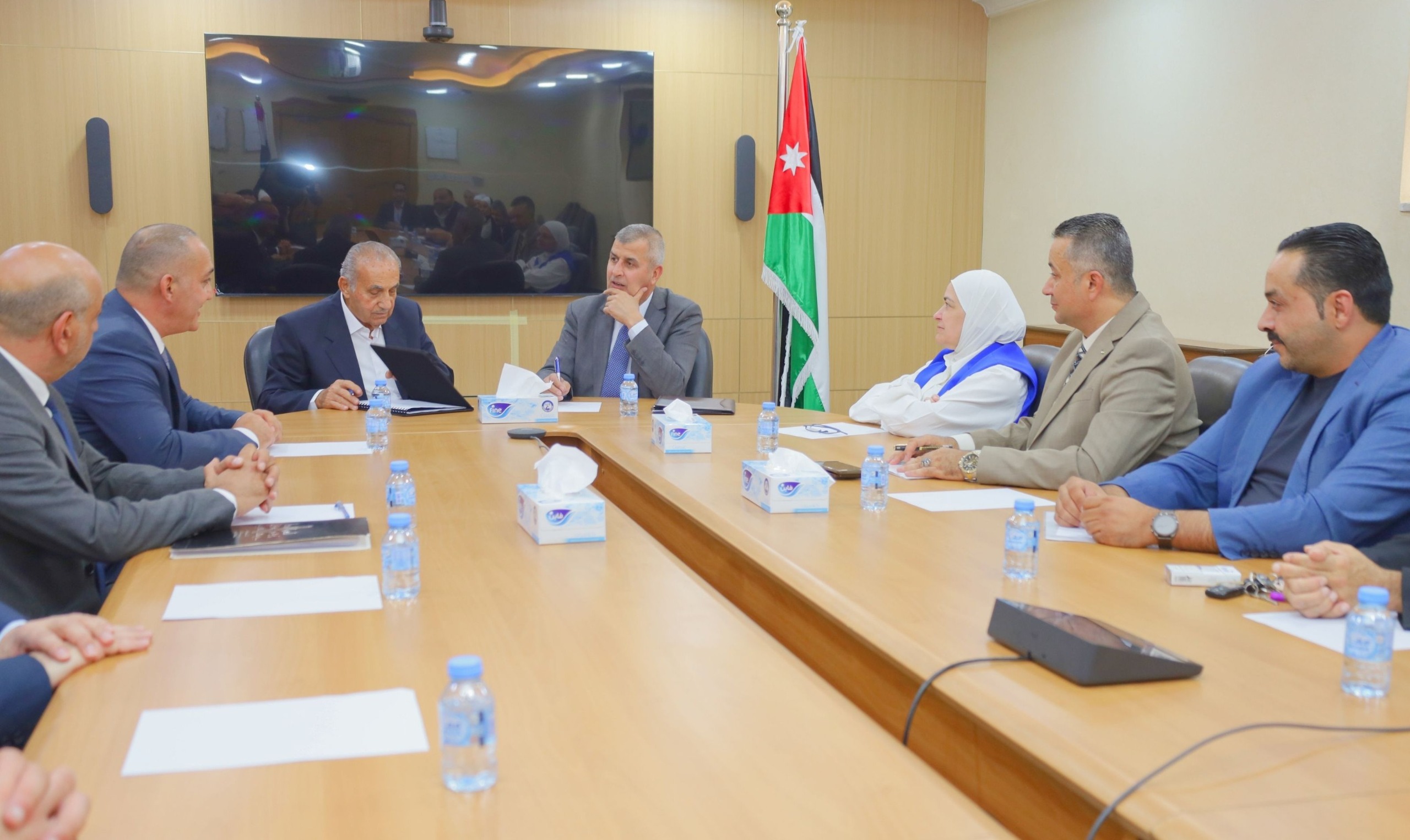 Madar Al-Saa Images 0.9237097546723099