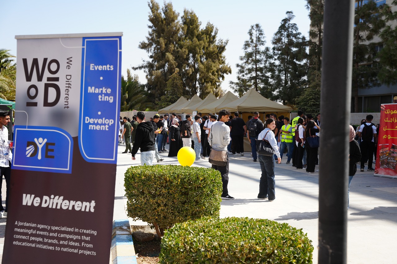 Madar Al-Saa Images 0.05039312725724732