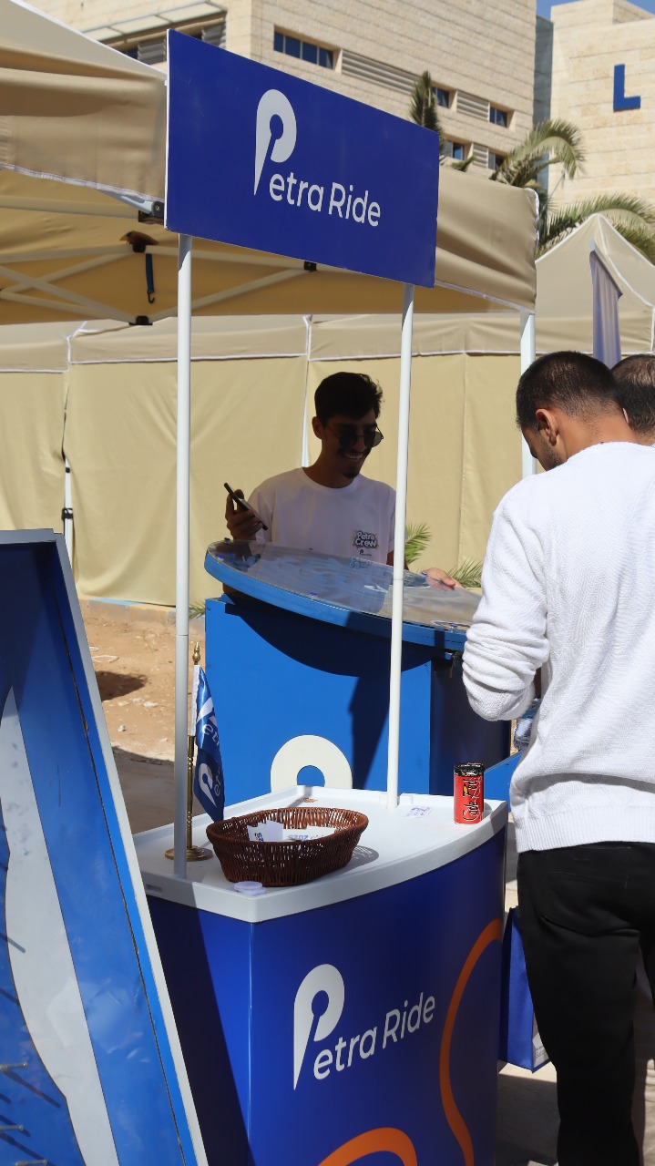 Madar Al-Saa Images 0.34507386262759887