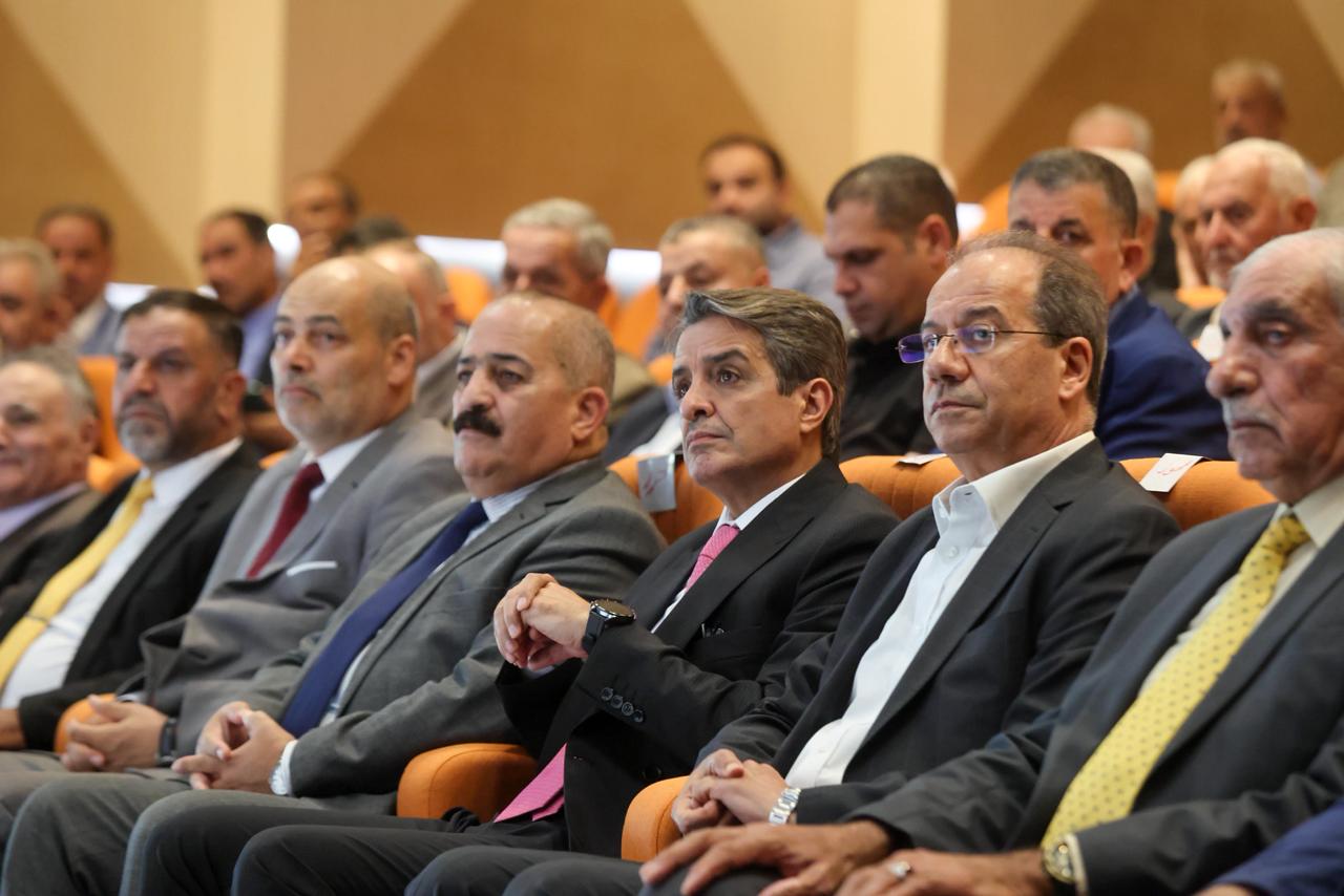 Madar Al-Saa Images 0.49956116918325777