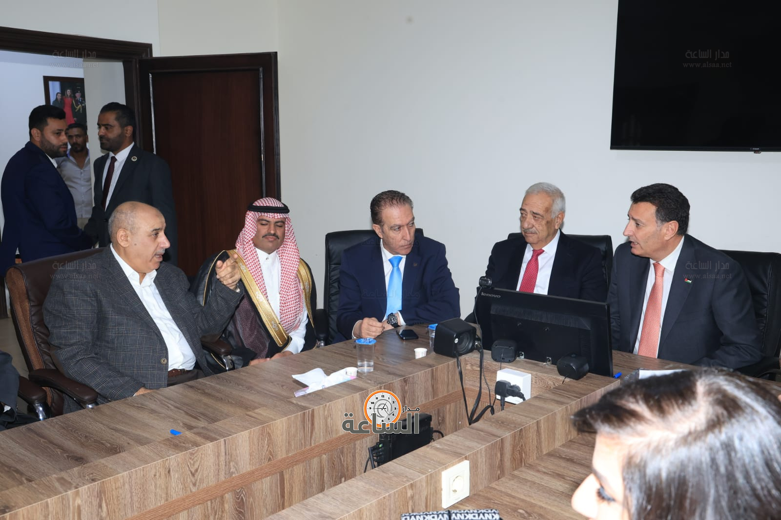 Madar Al-Saa Images 0.7072041158100478