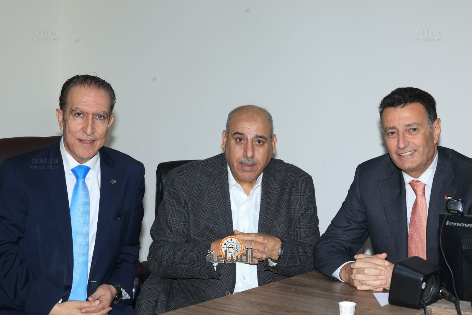 Madar Al-Saa Images 0.9069727320255224