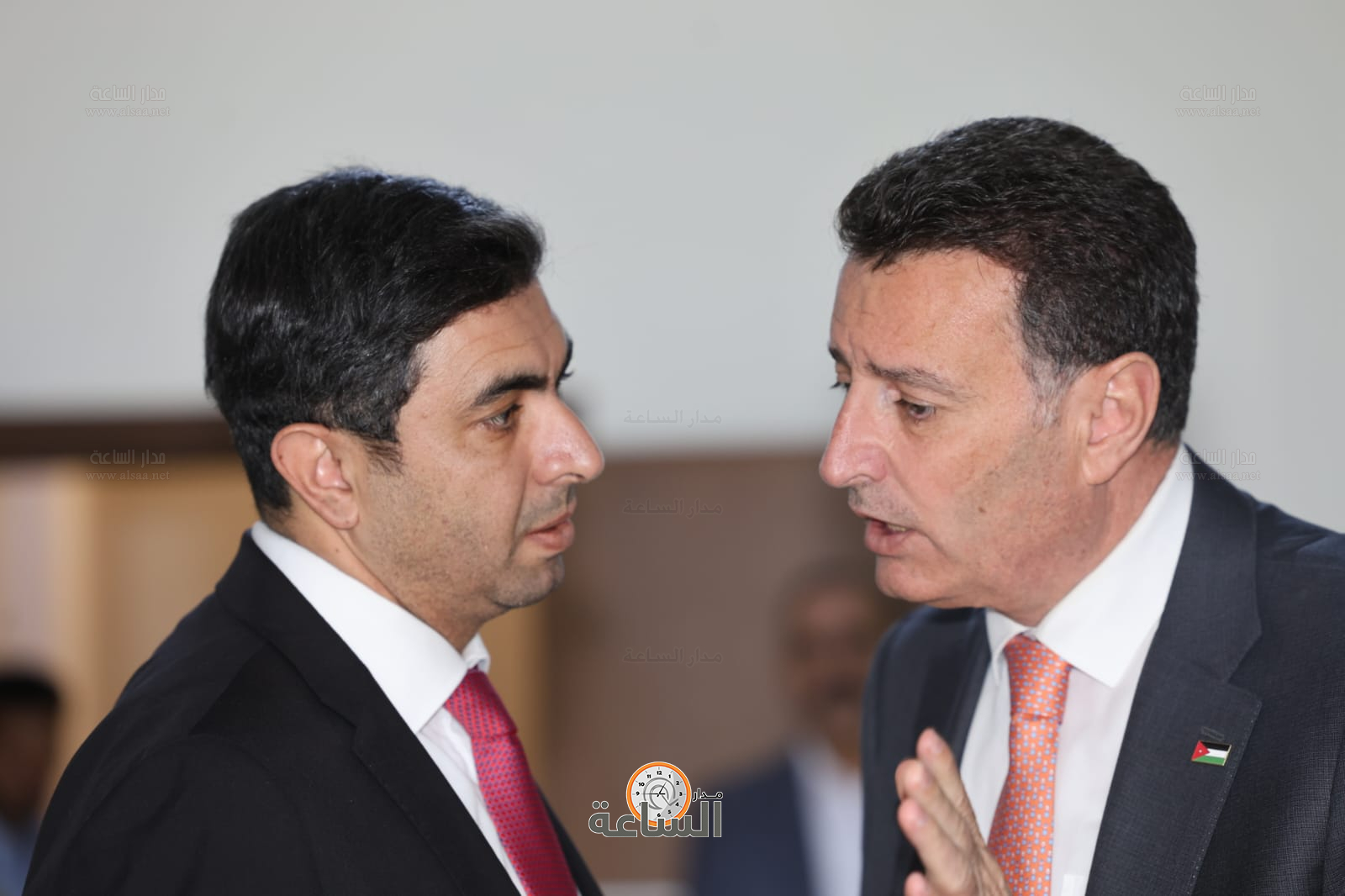 Madar Al-Saa Images 0.9269791728359069