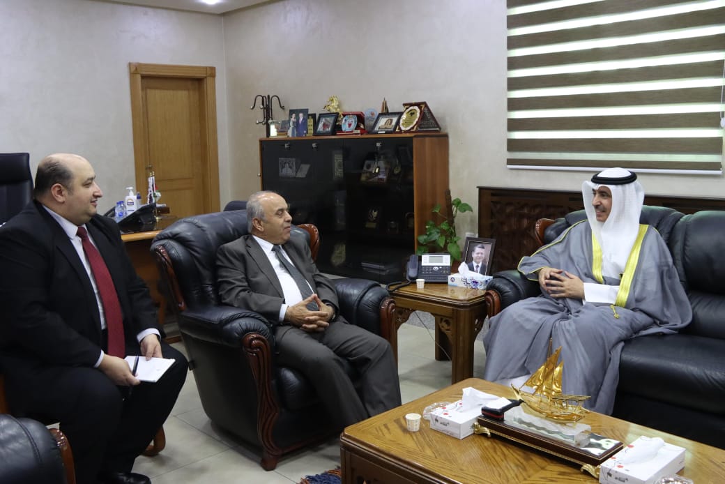 Madar Al-Saa Images 0.373033997269384