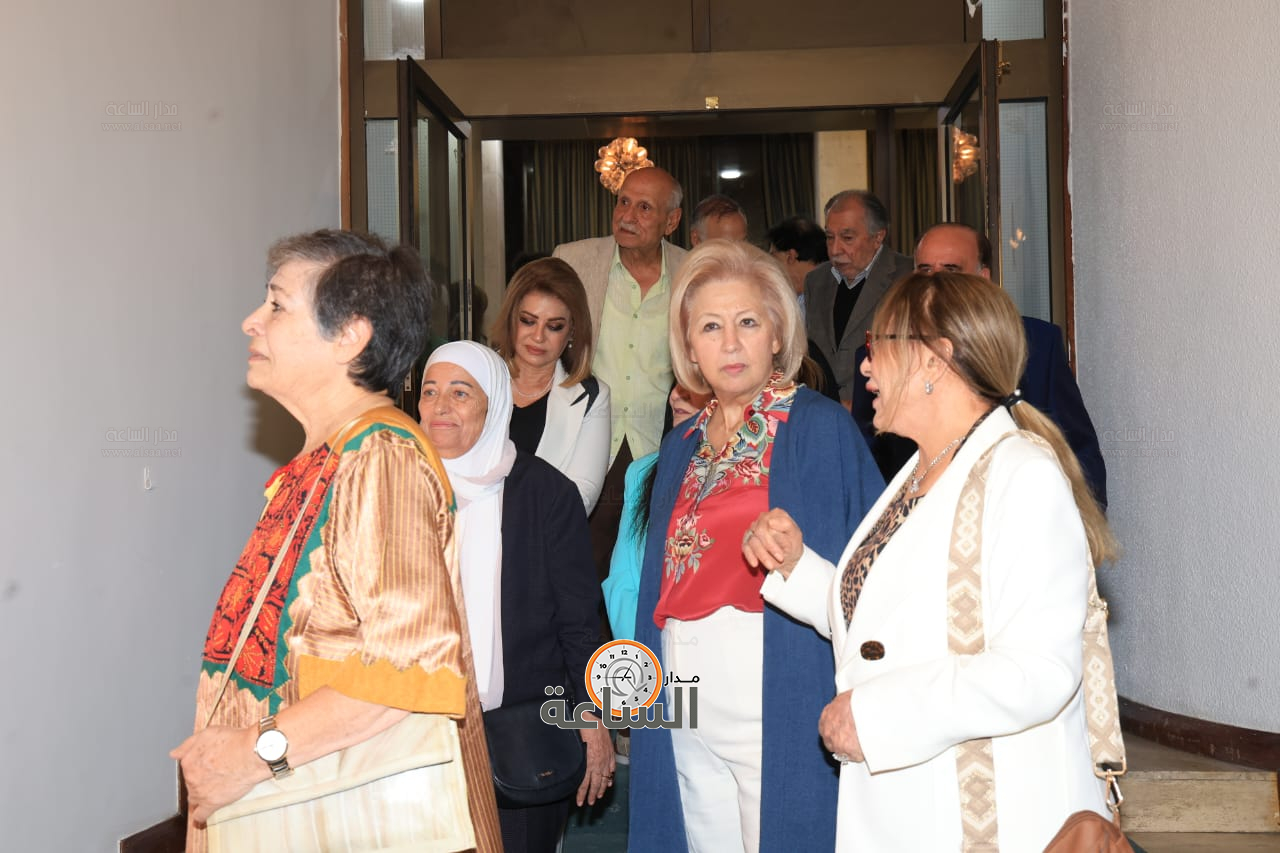 Madar Al-Saa Images 0.894431902604938