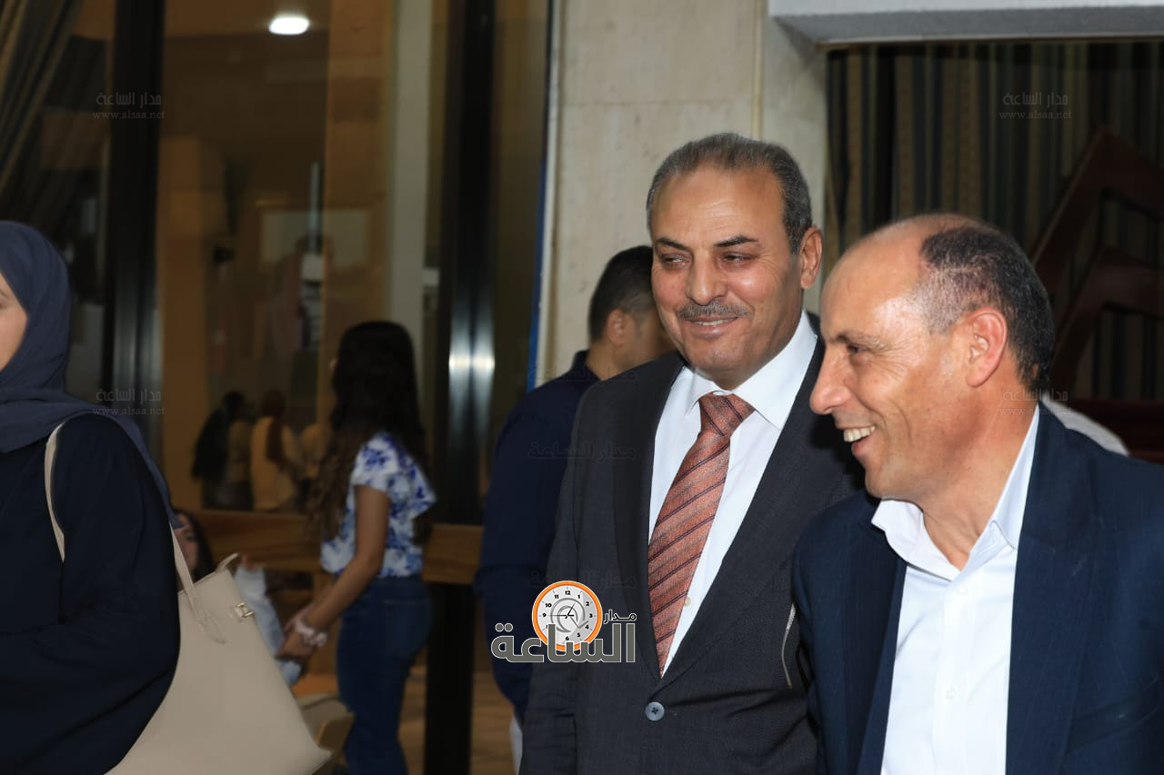 Madar Al-Saa Images 0.38834877549020974