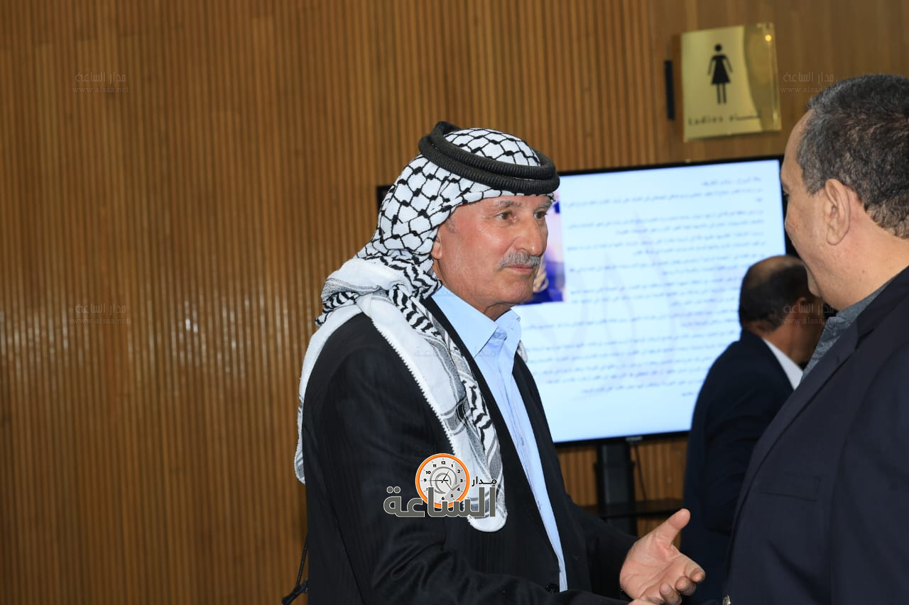 Madar Al-Saa Images 0.3702251637165438