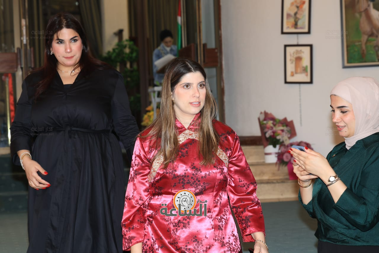 Madar Al-Saa Images 0.32816427722425445