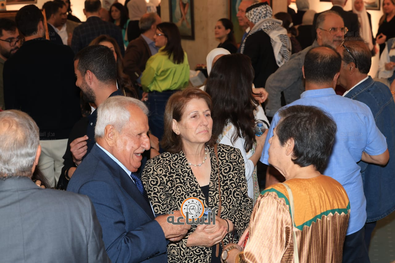 Madar Al-Saa Images 0.3156824159873939