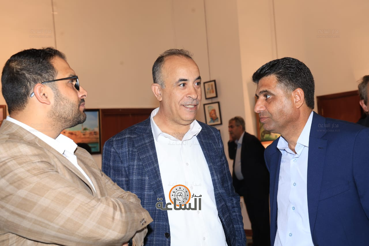 Madar Al-Saa Images 0.3828624146720514