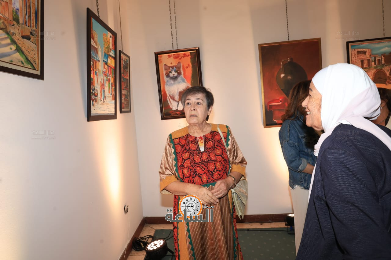 Madar Al-Saa Images 0.3273492964423561