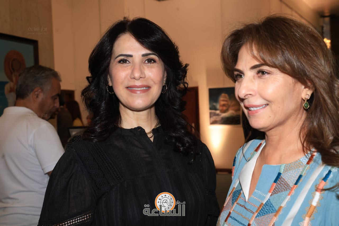 Madar Al-Saa Images 0.7727492940323768