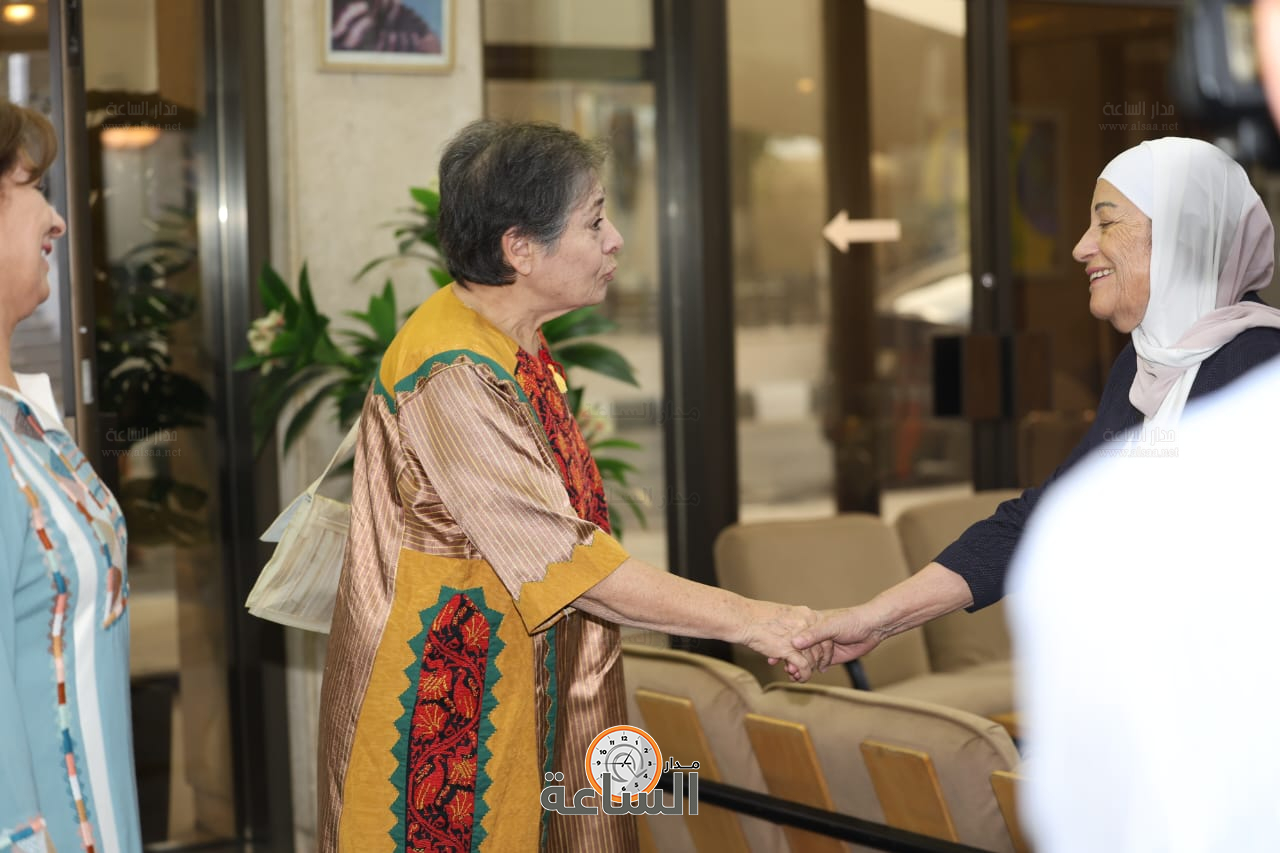 Madar Al-Saa Images 0.7247356450088451