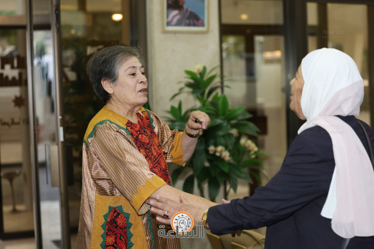 Madar Al-Saa Images 0.5929058992861597