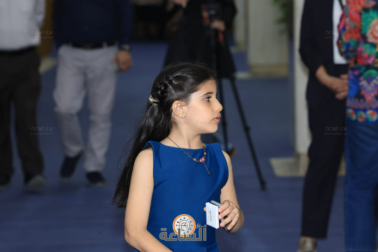 Madar Al-Saa Images 0.25126054011997223