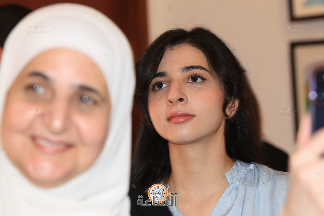 Madar Al-Saa Images 0.608211863036113