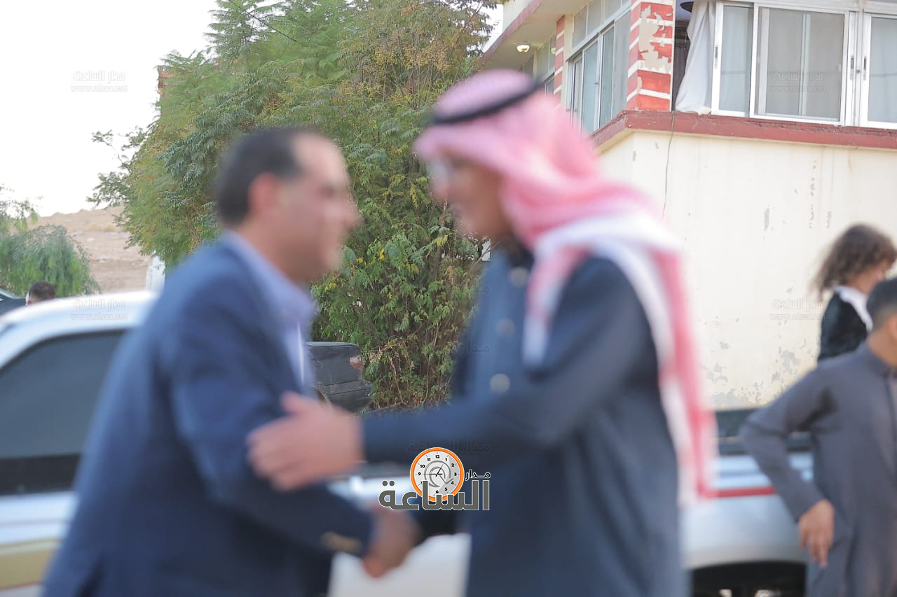 Madar Al-Saa Images 0.08933591651869022