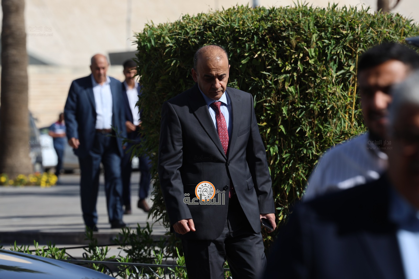 Madar Al-Saa Images 0.6967887271792698