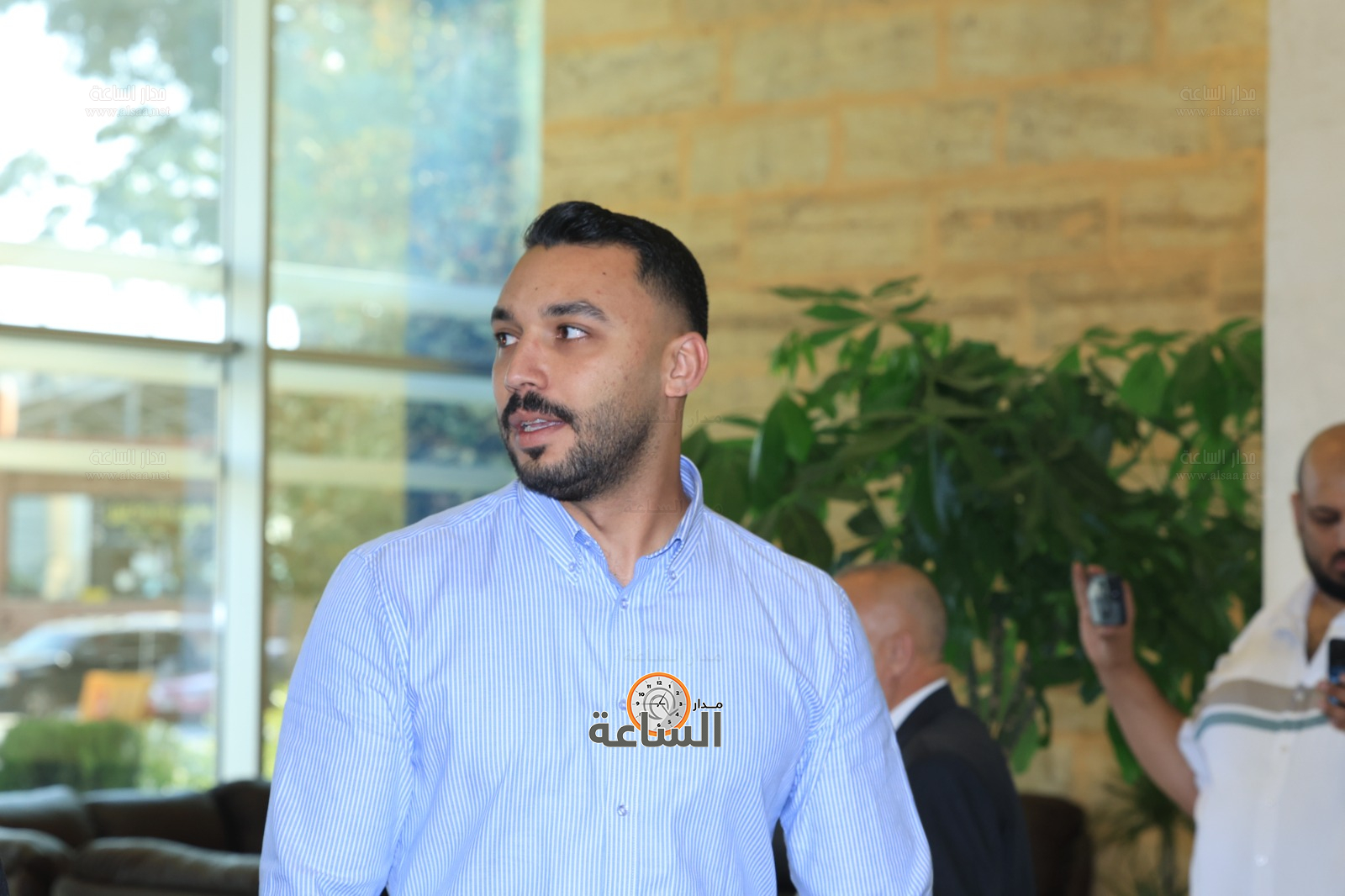 Madar Al-Saa Images 0.39128559826774645