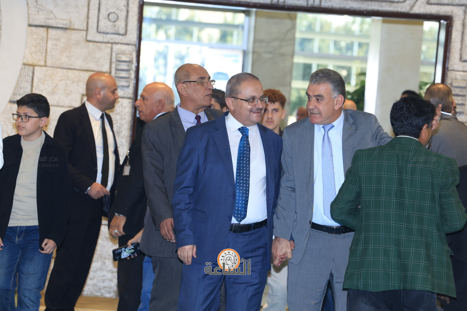 Madar Al-Saa Images 0.872124601335363