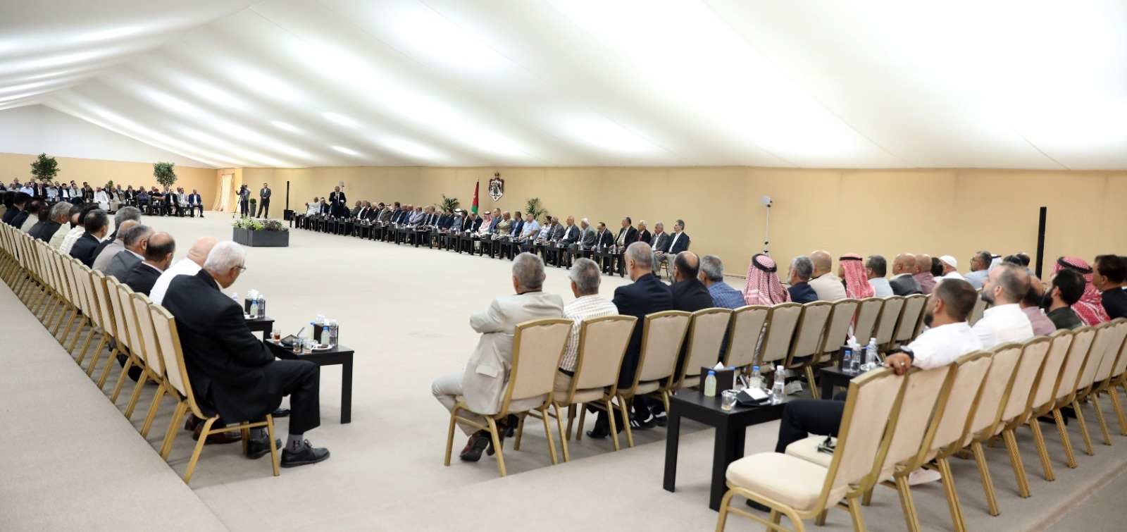 Madar Al-Saa Images 0.3539847697347007