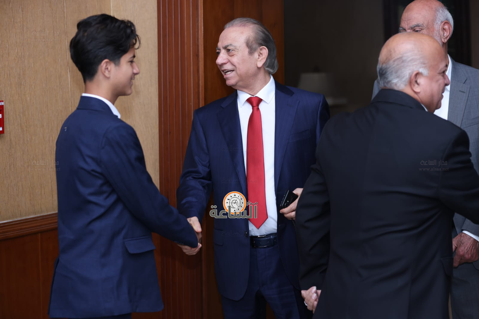 Madar Al-Saa Images 0.7350632832457532