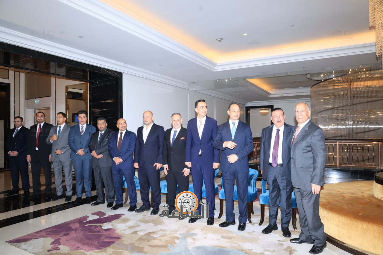 Madar Al-Saa Images 0.836879334237483