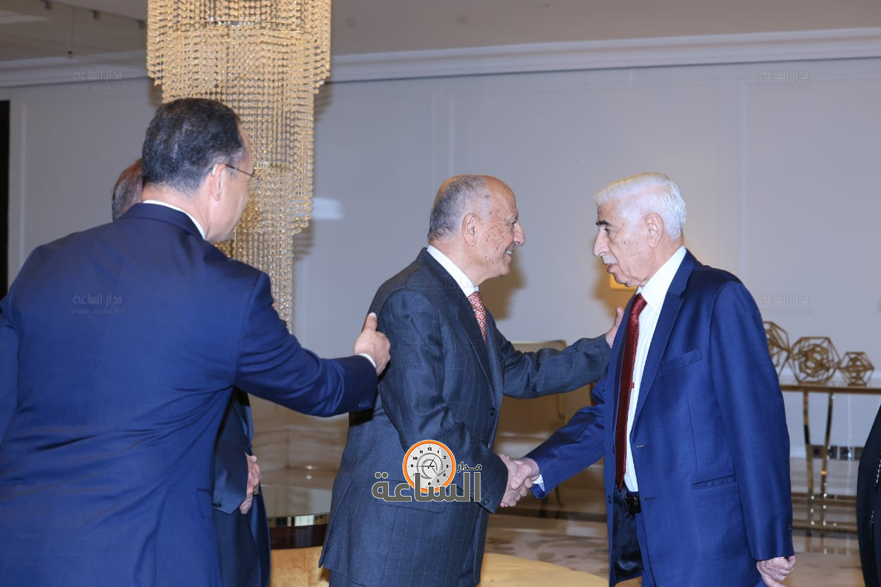 Madar Al-Saa Images 0.700918893436782