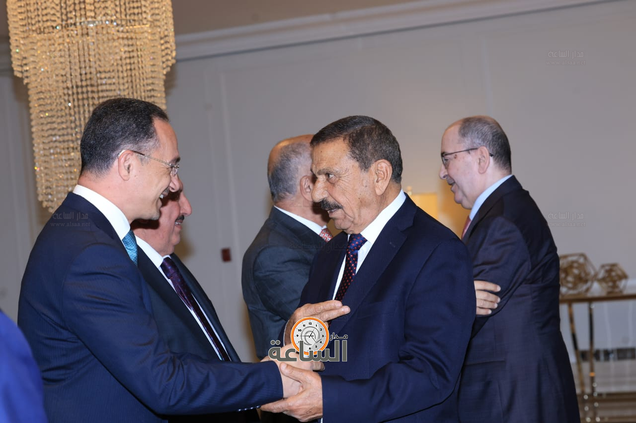 Madar Al-Saa Images 0.46928665485940446