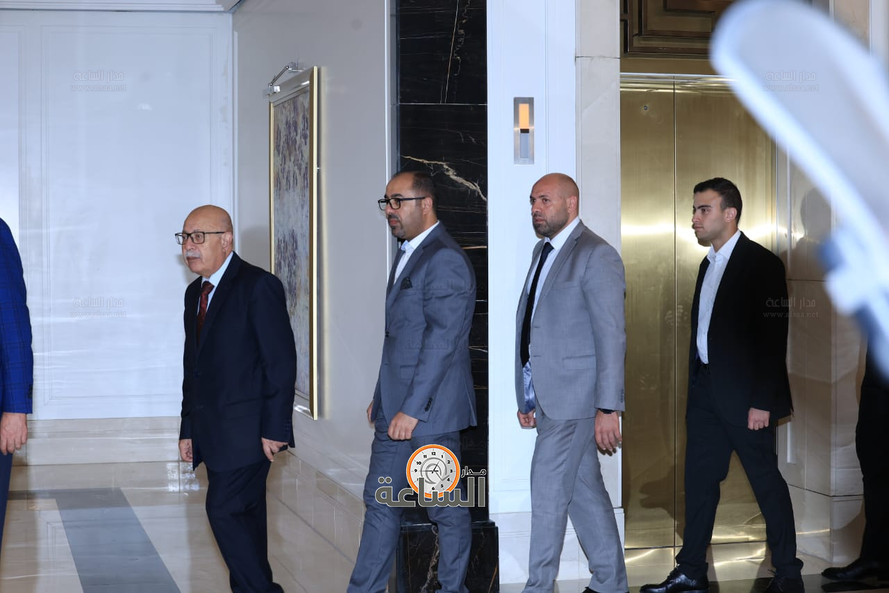 Madar Al-Saa Images 0.8008572730769747