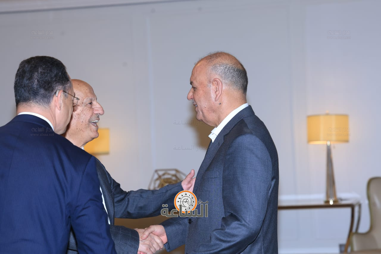 Madar Al-Saa Images 0.4535629237115769