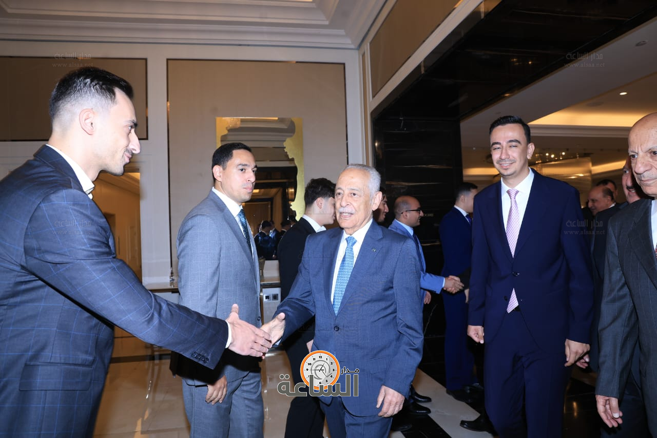 Madar Al-Saa Images 0.12874087532786005