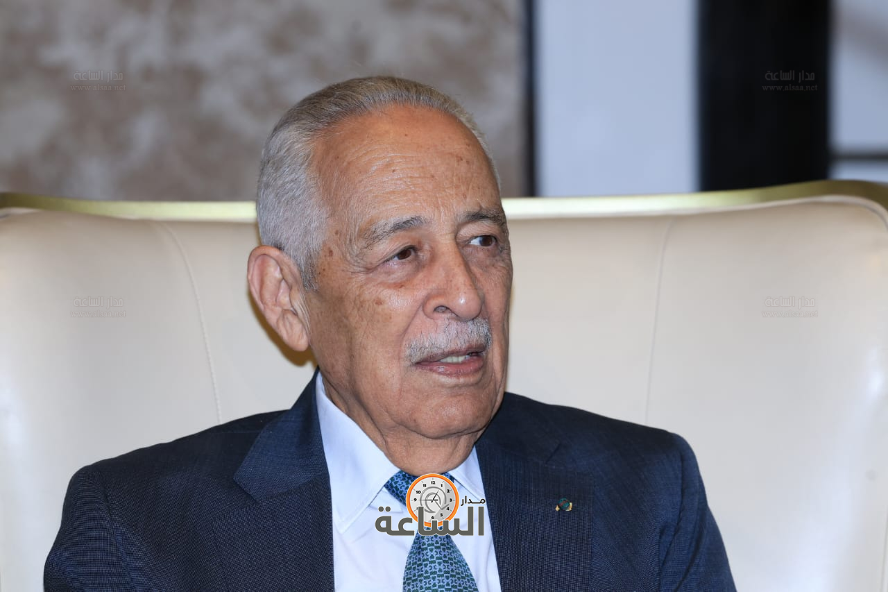 Madar Al-Saa Images 0.327857234834262