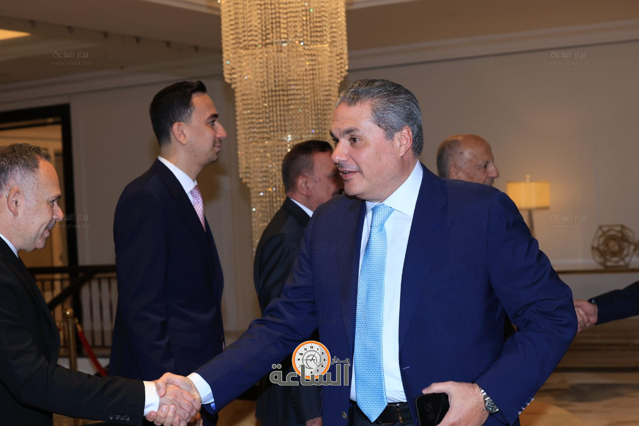 Madar Al-Saa Images 0.08298811544588969