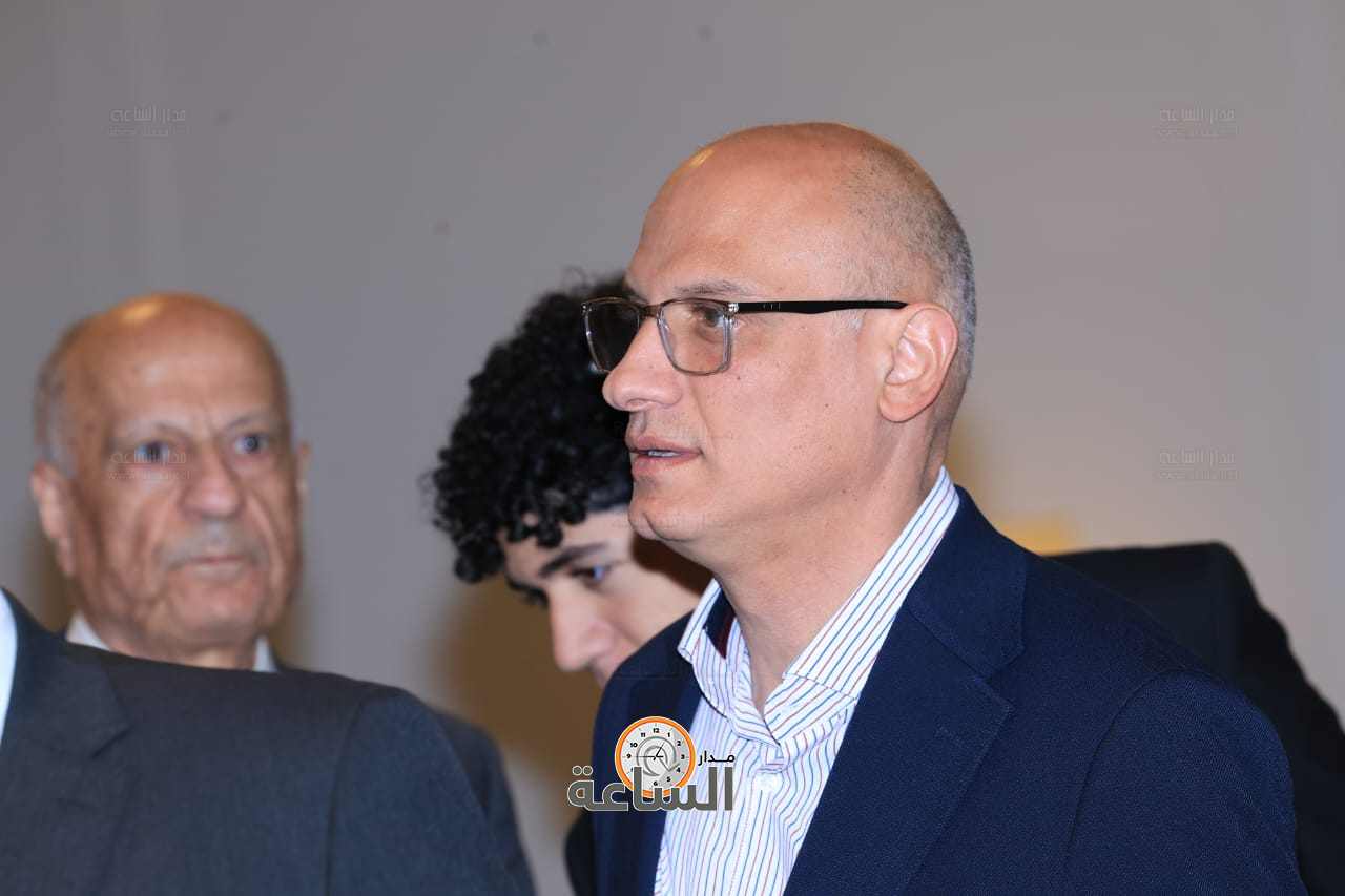 Madar Al-Saa Images 0.2904114289380475