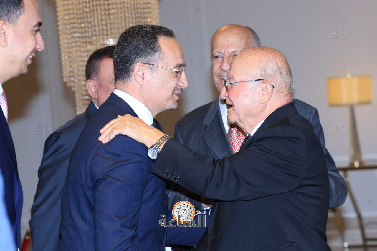 Madar Al-Saa Images 0.33171725460024126