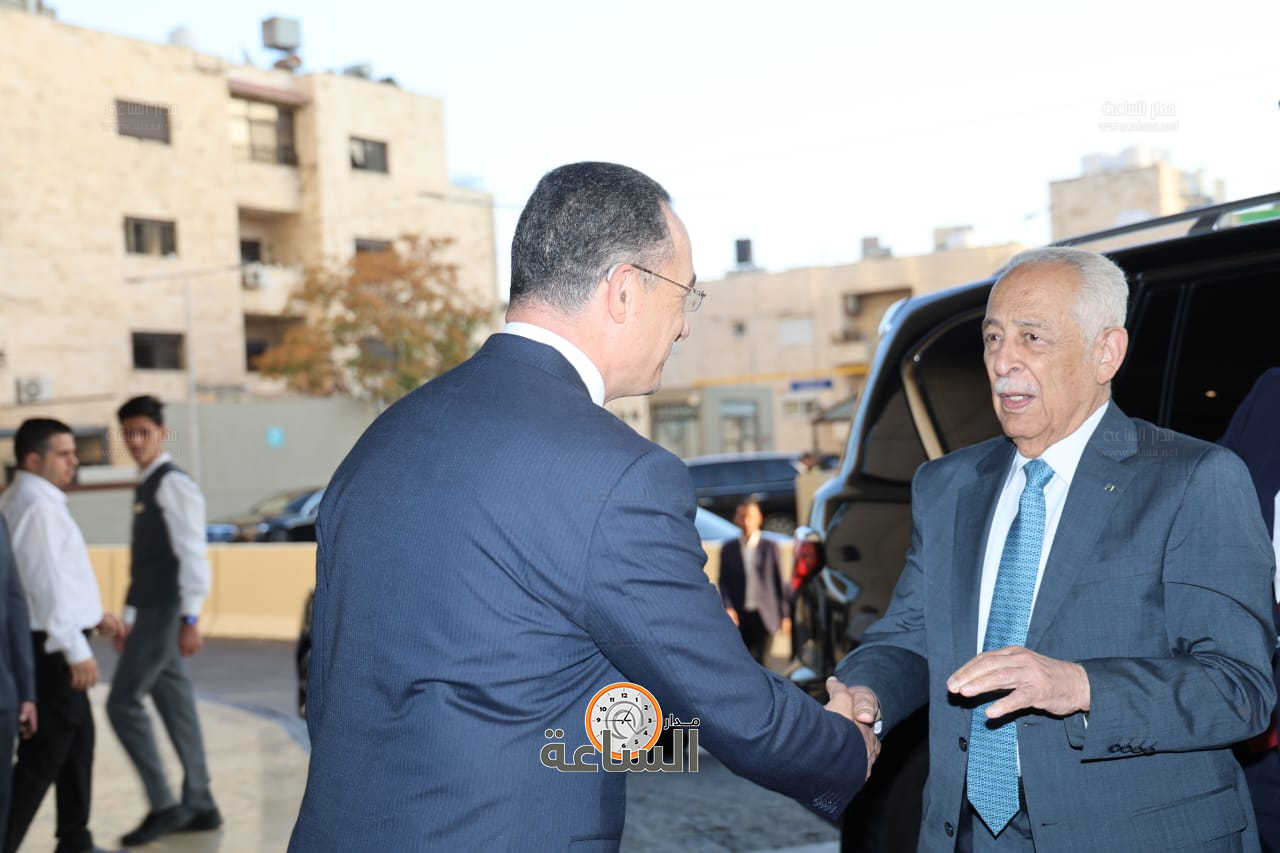 Madar Al-Saa Images 0.15877664980937078