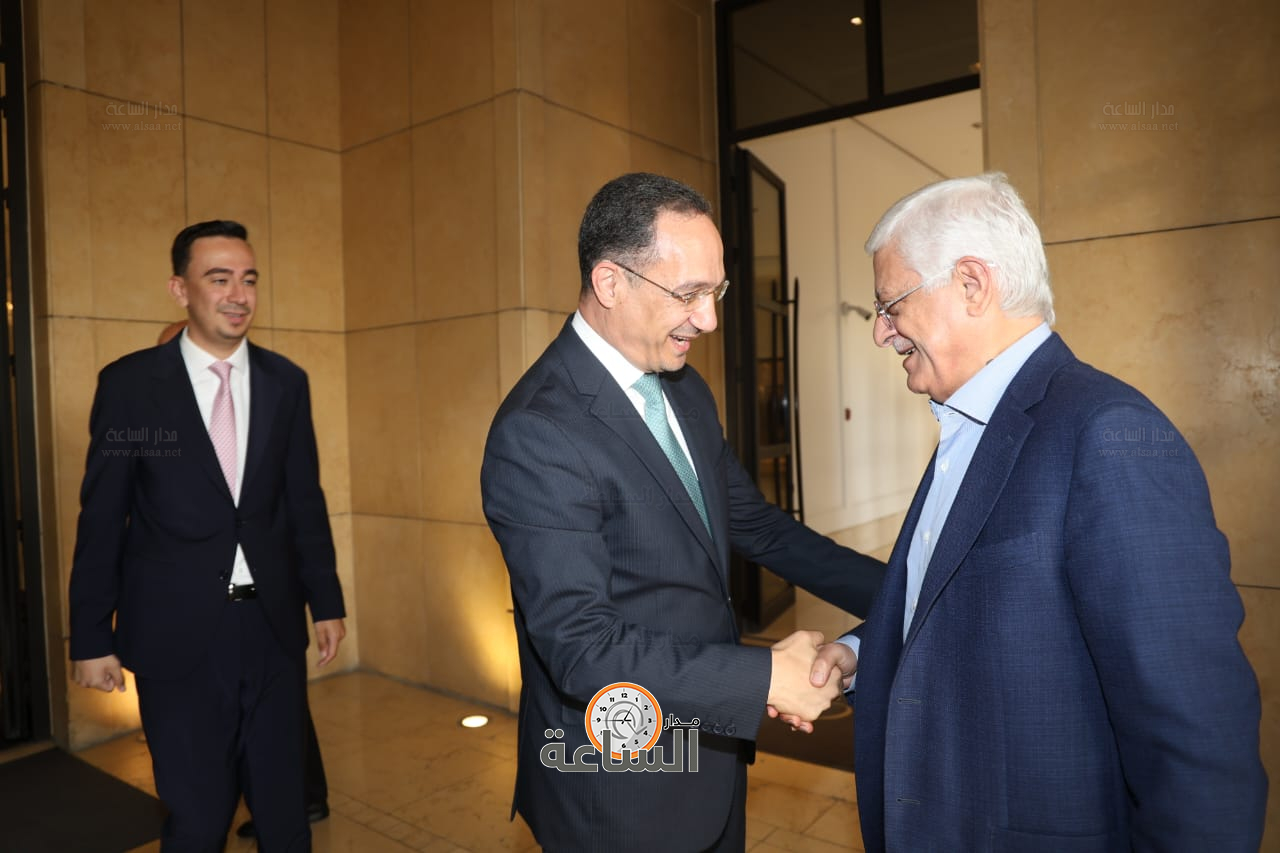 Madar Al-Saa Images 0.7225190517756485