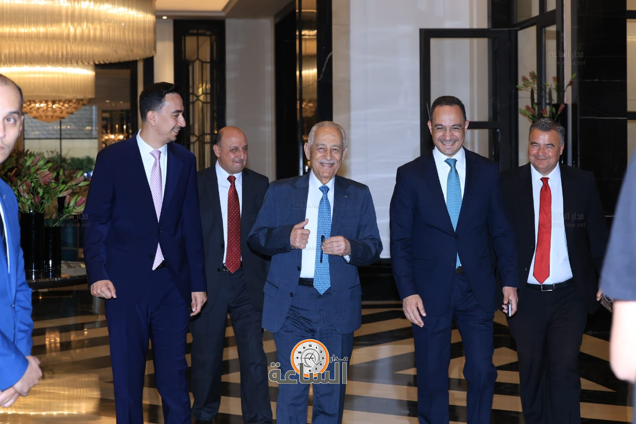 Madar Al-Saa Images 0.7381923273517581