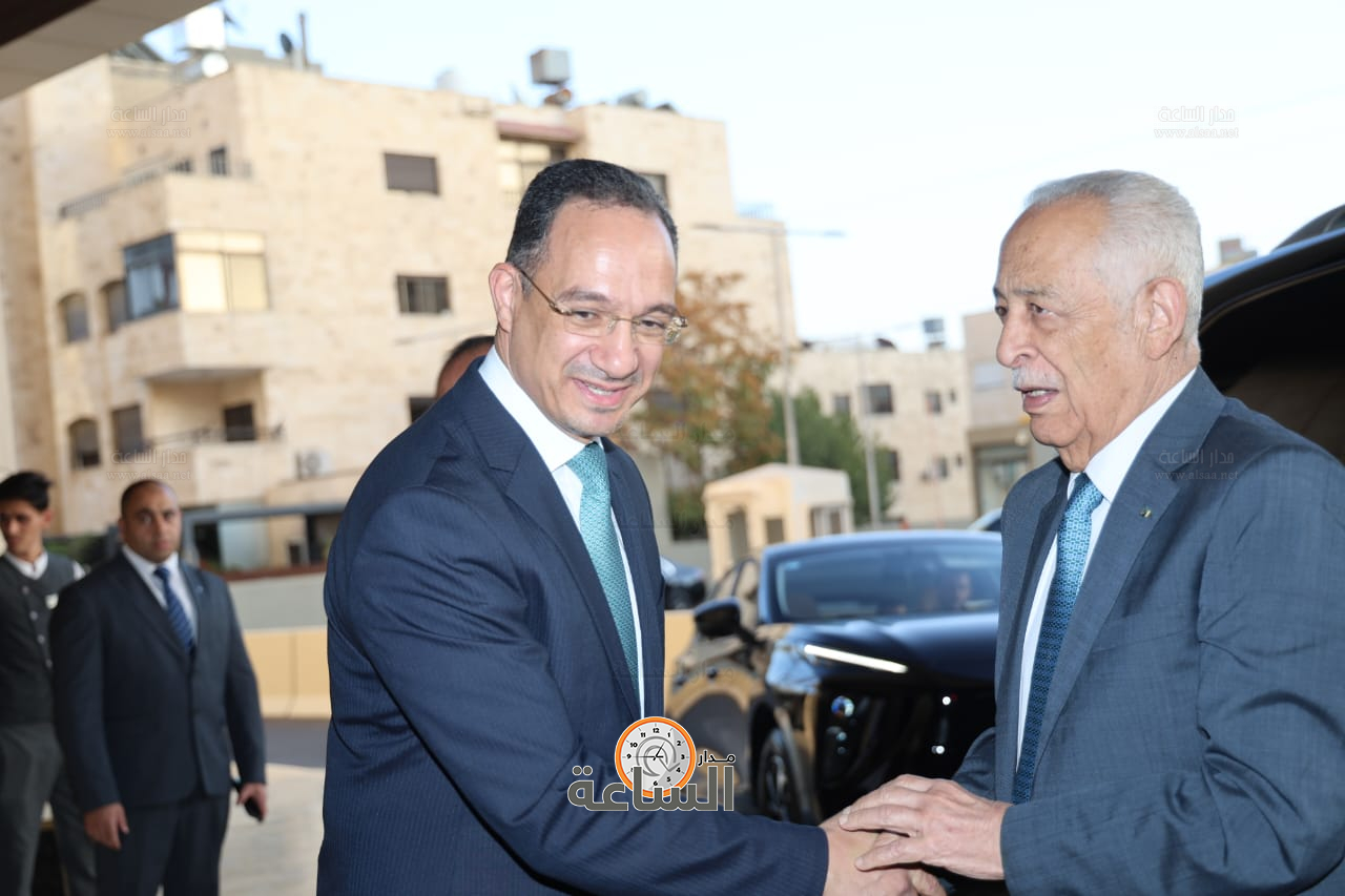 Madar Al-Saa Images 0.6882533706256047