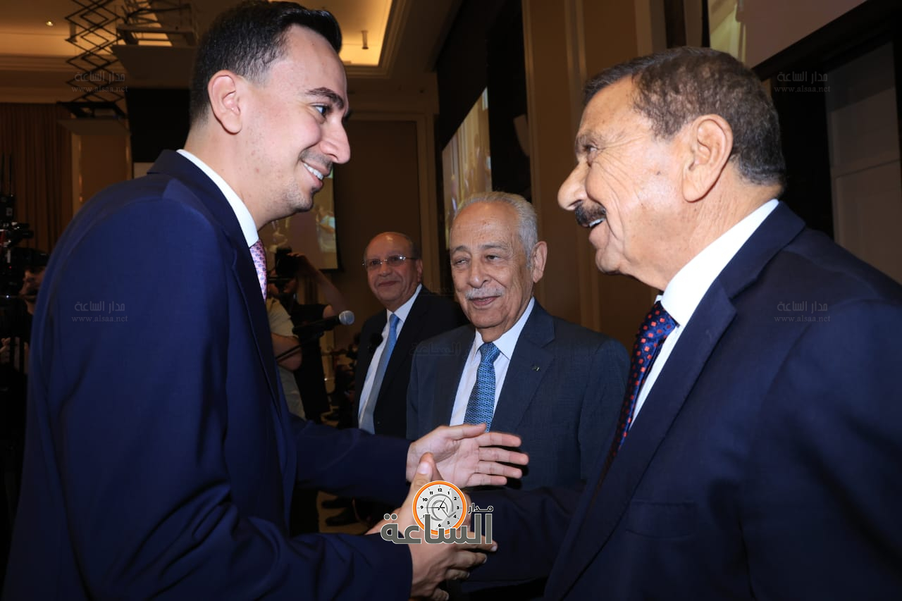 Madar Al-Saa Images 0.1940729549029787