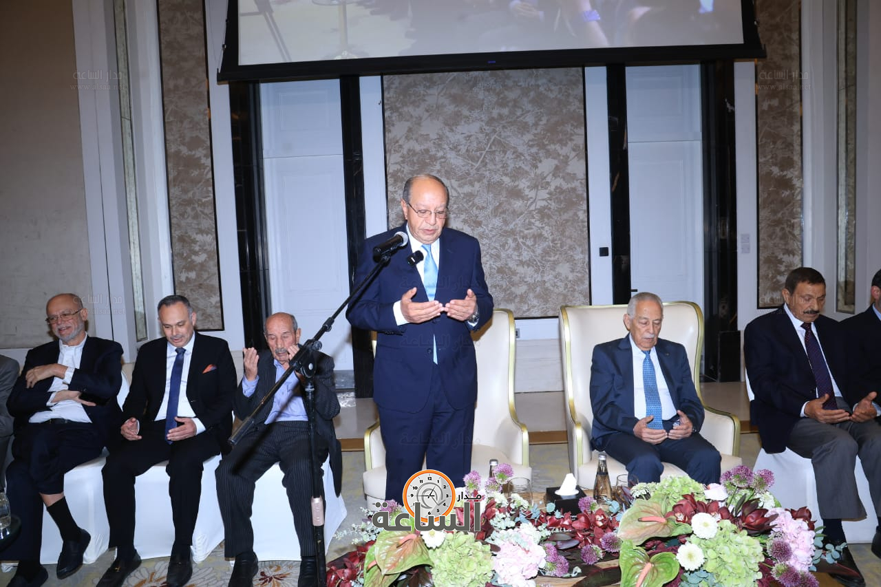 Madar Al-Saa Images 0.41782240147412364