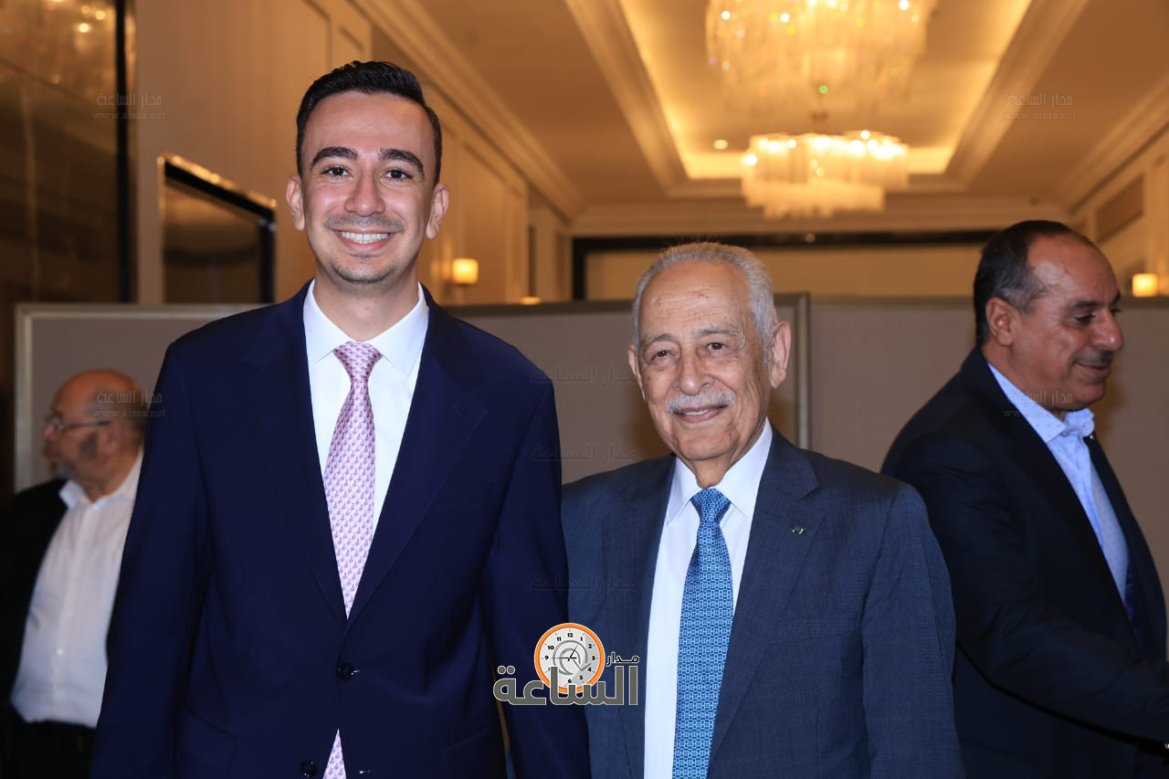 Madar Al-Saa Images 0.700120520604901