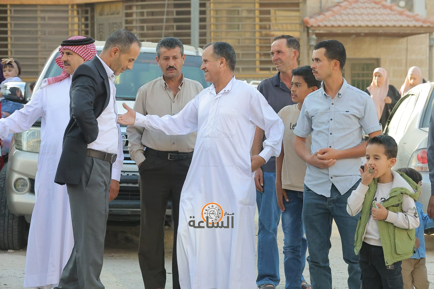 Madar Al-Saa Images 0.485291238986038