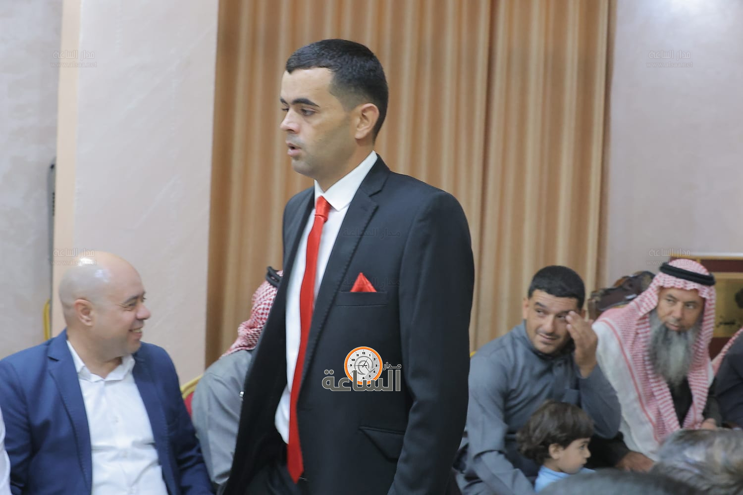 Madar Al-Saa Images 0.7097819540359841