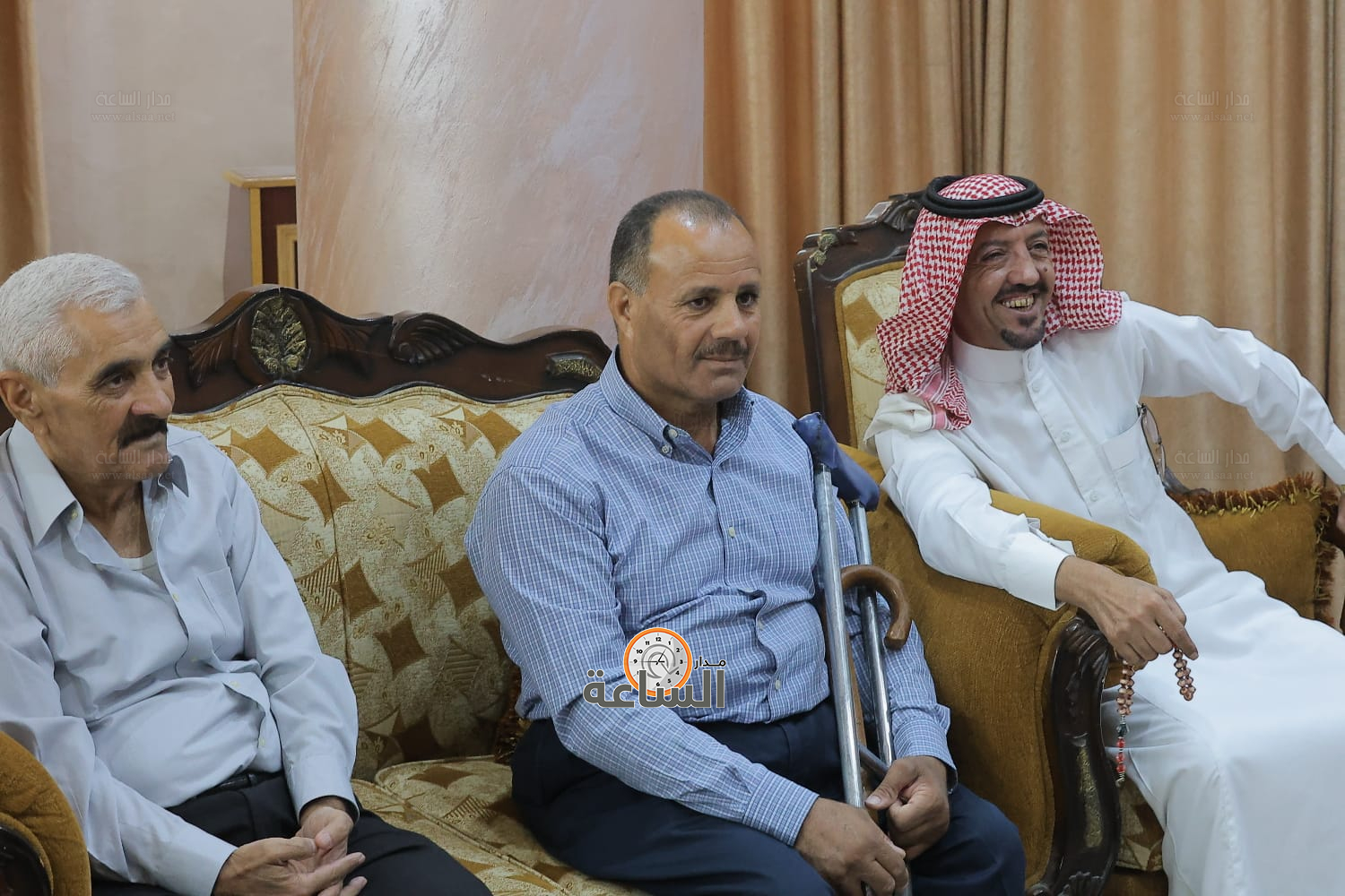 Madar Al-Saa Images 0.4868273396980578